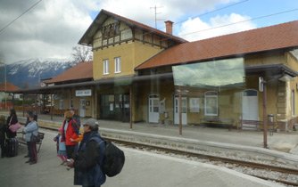 Lesce-Bled railway station