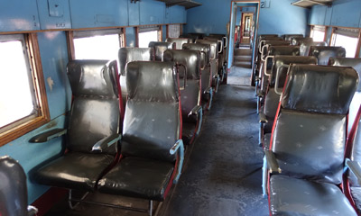 2nd class seats on Sri Lankan train