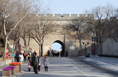 Main entrance to Great Wall