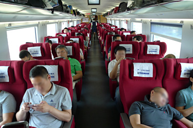 First class seats on a CRH380B Shanghai to Beijing train