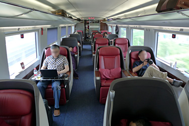 Business class seats on a CRH380B Shanghai to Beijing train
