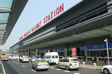 Shanghai Hongqiao station exterior